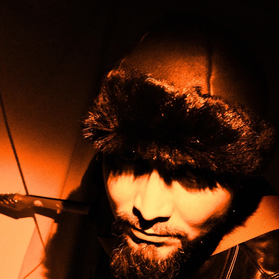 Gök Girsin Kızıl Çıksın